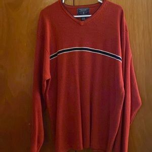 American eagle v neck